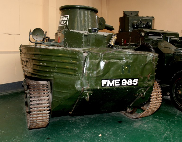 E1951_33_V-C-L%20L1E3%20light%20amphibious%20tank%20No%203_Tank%20Museum_2006_7047-086.jpg