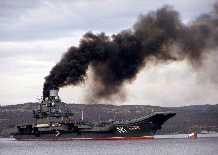 Блять я весь день не мог понять, что мне напоминает Адмирал Кузнецов.jpg