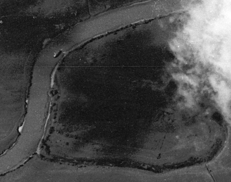 Praegusest Ihaste sillast veidi ülesvoolu. Kuju järgi pakuks, et tegu on Vanemuisega.