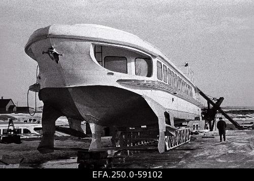 R2-68.jpg