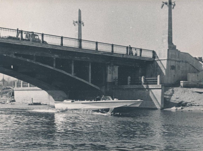 v-raketa.jpg