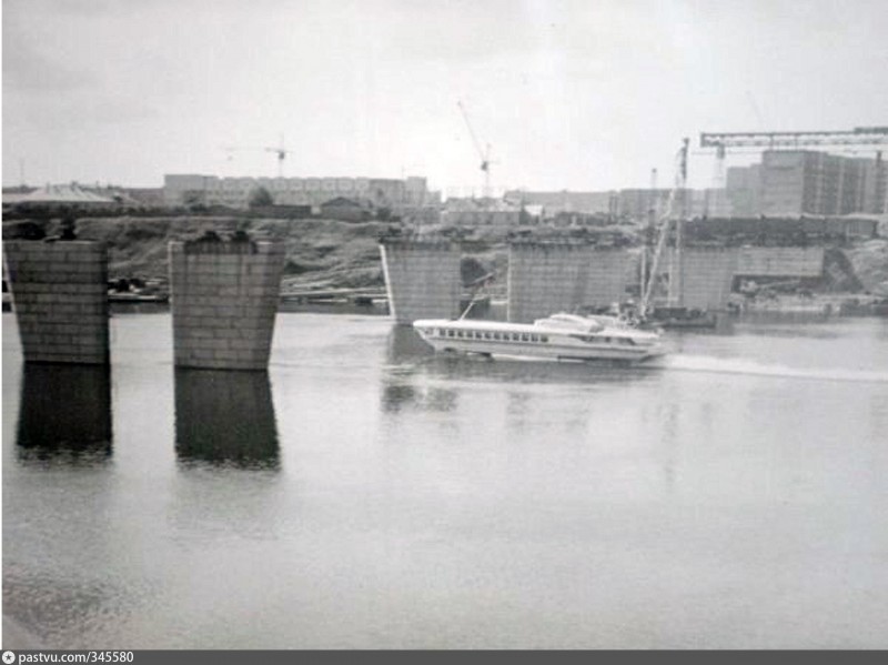 Peaks olema Raketa-1M, ma küll ei tea mis aastal täpselt uut silda ehitati, kuid värviskeemilt ühtegi teist samasugust (kuni 90nda aasta navigatsioonini Raketa-3M näol) polnud.