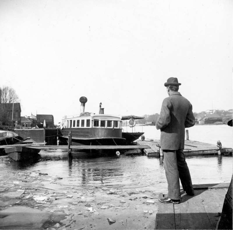f66forussow250.tif.jpg