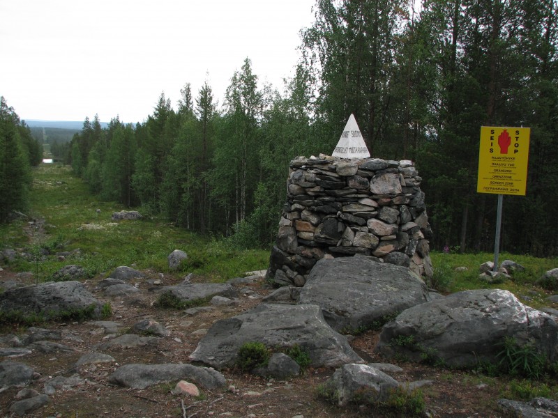 Russia-Norway-Finland_border.jpg