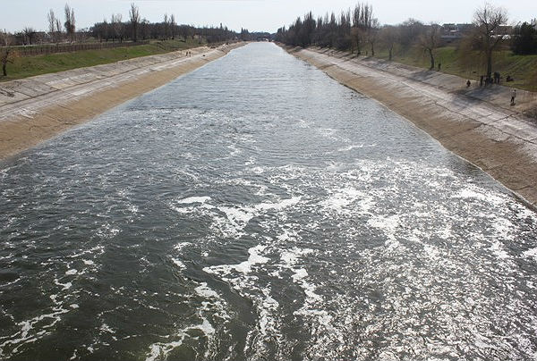 Crimean-Canal.jpg