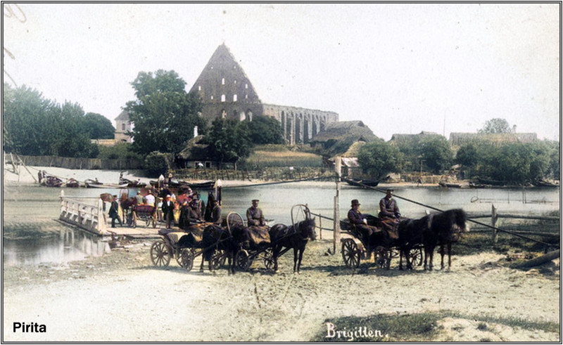 Pirita enne puitsilda koos parvega.jpg