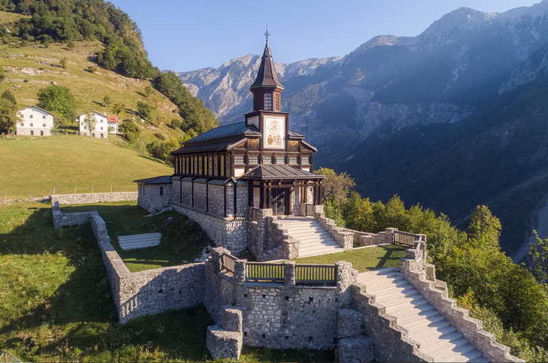 Isonzo memorial kirik .png