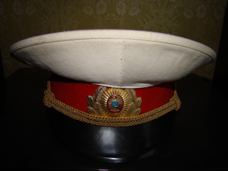 köök enne ja pärast,miilitsa nänn 011.jpg