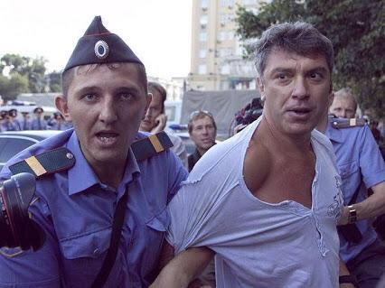 Два лица, две России.jpg